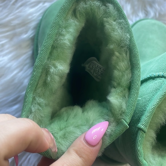 GREEN UGG boots - Picture 6 of 10